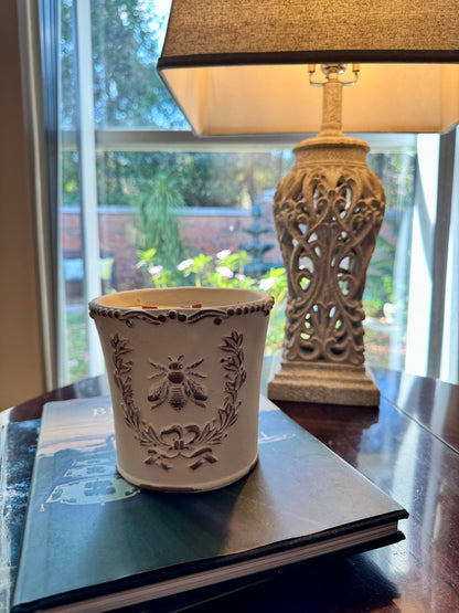 Large Bee Crest in Crest Candle